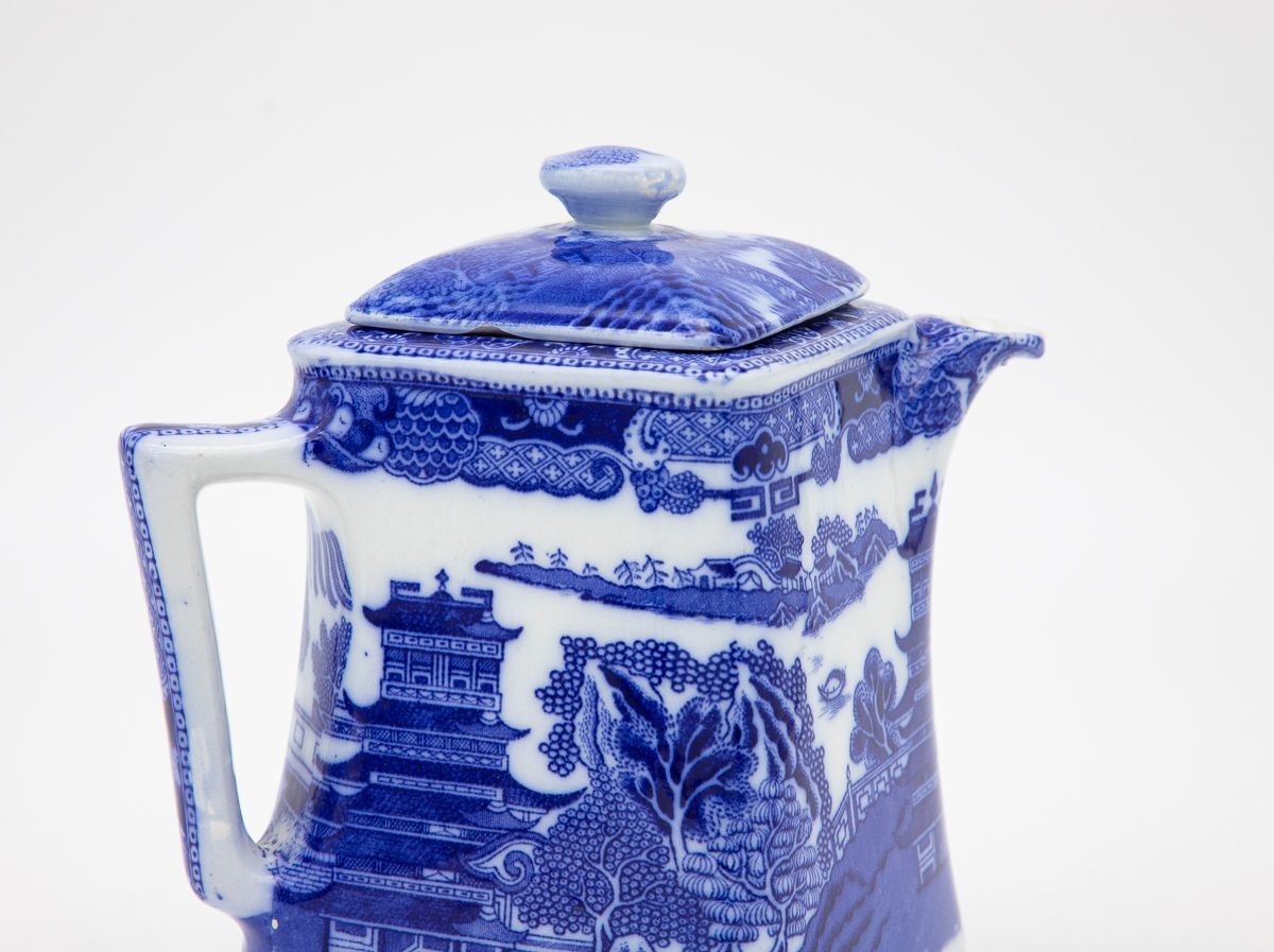 Pair Ringtons Teapots