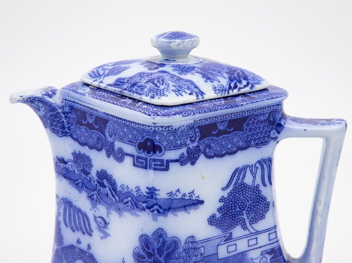 Pair Ringtons Teapots