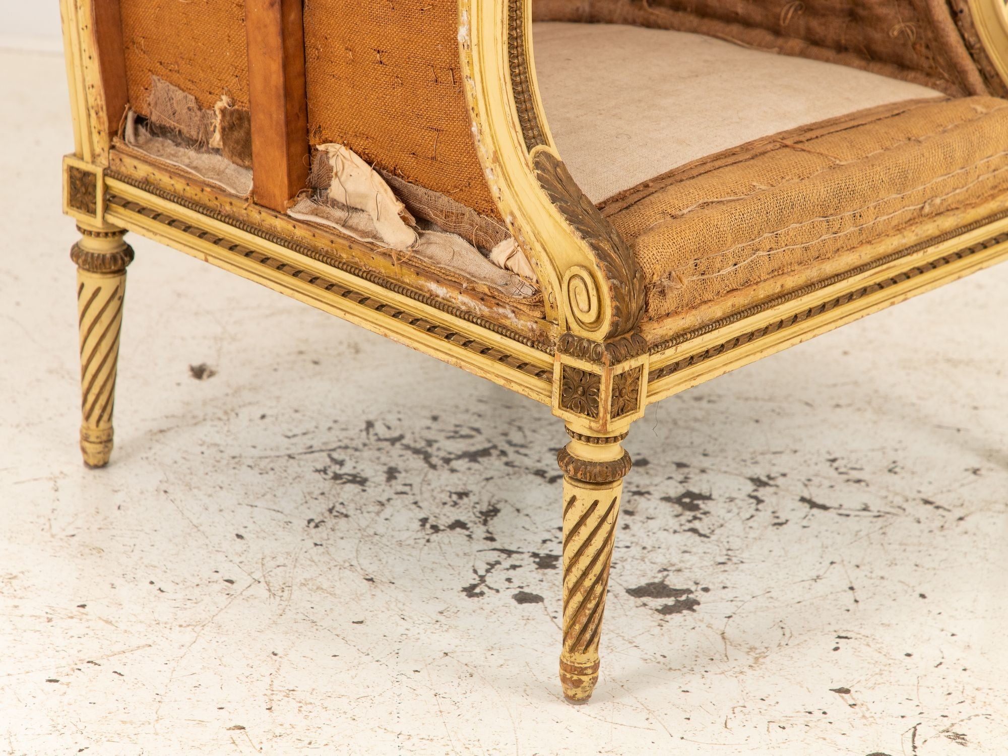 French Louis XV Style Carved Balloon Porters Chair, 19th Century