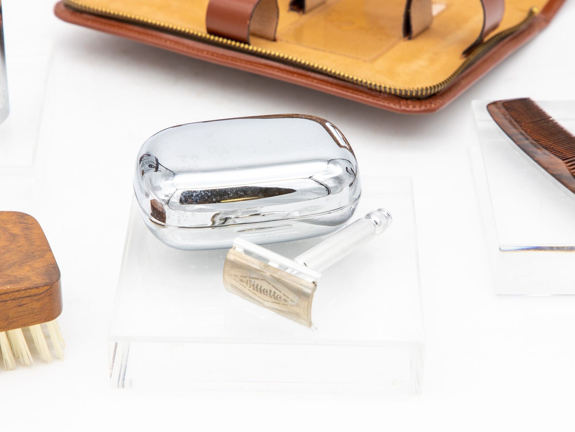 Vintage Men&#39;s Grooming Kit with Leather Case