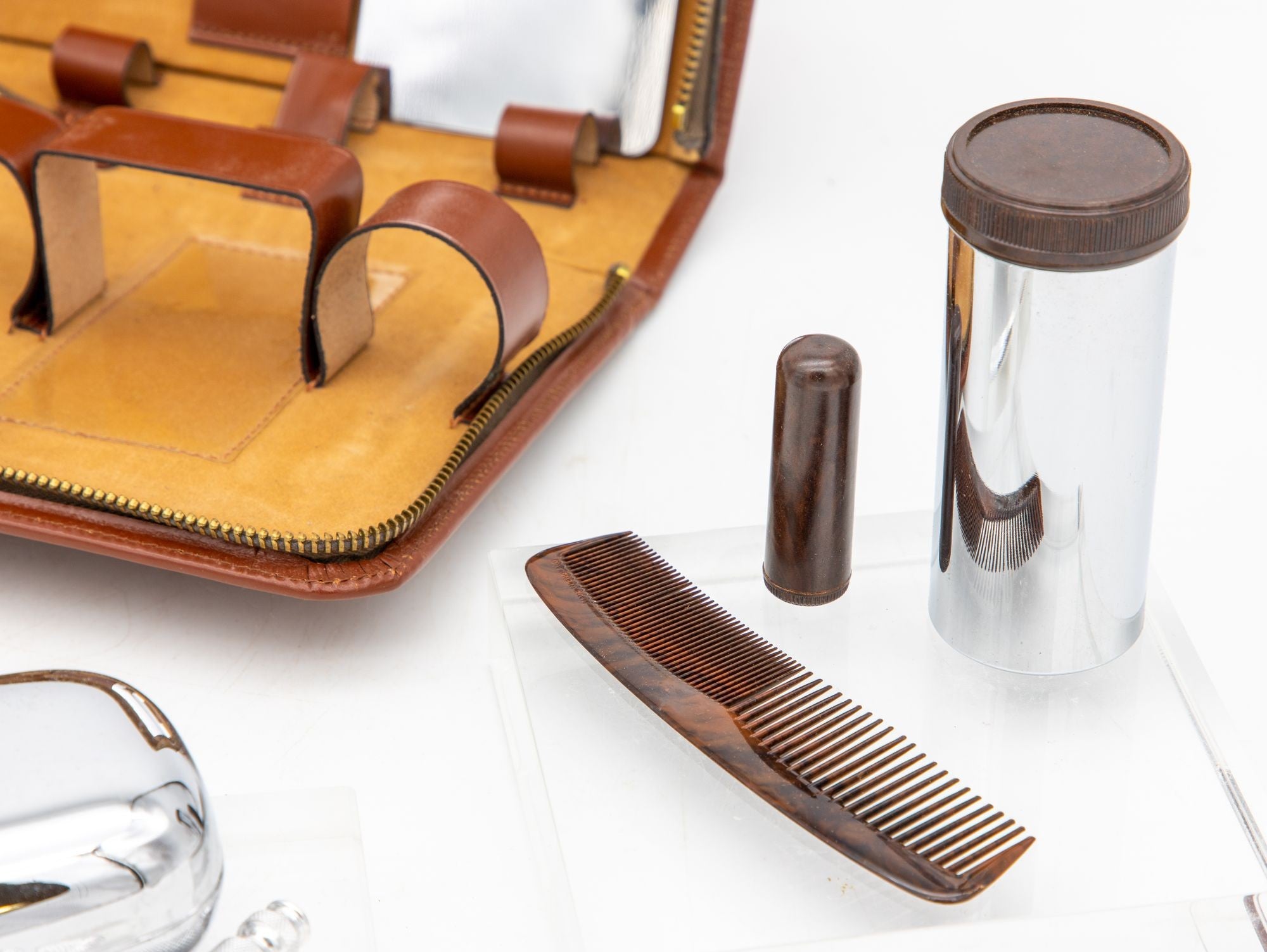 Vintage Men&#39;s Grooming Kit with Leather Case