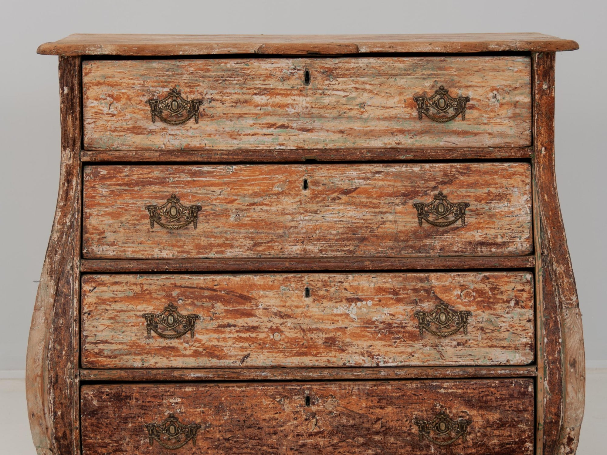 Painted Dutch Bombe